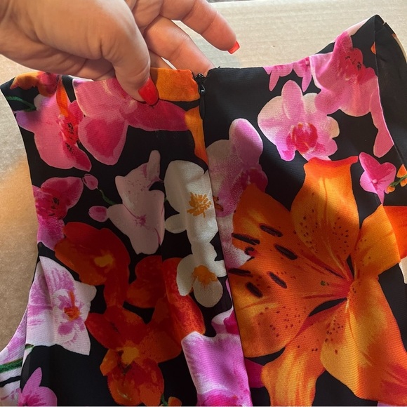 Eliza J. Hibiscus orchids print sleeveless chiffon maxi dress, fully lined, sz 6 - Picture 6 of 14